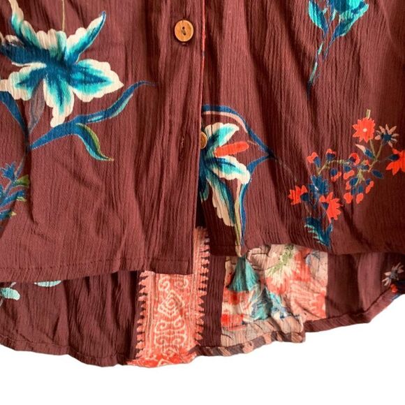 Tolani Collection Button Down Multi Color Floral & Block Top Size Small - Picture 6 of 7